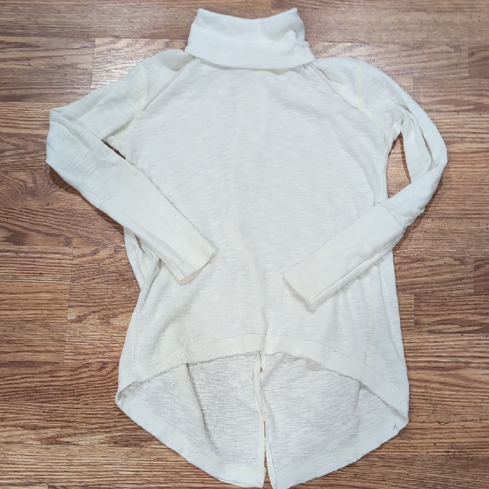 Woman's shirt